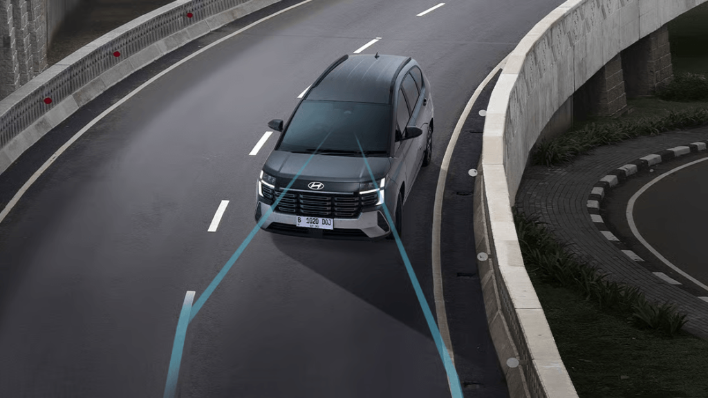 Hỗ trợ giữ và duy trì làn đường